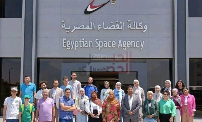 جامعة القاهرة تنظم زيارة علمية لطلابها وأعضاء هيئة التدريس إلى وكالة الفضاء المصرية لتعزيز الوعي بتكنولوجيا الفضاء والأقمار الصناعية 1 3 10