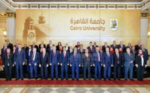 مجلس جامعة القاهرة يوافق على تقديم منح دراسية لأوائل الثانوية العامة ويؤكد مواصلة دعم المتفوقين واستقطاب المتميزين 2 7 6