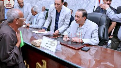 محافظ سوهاج يبحث شكاوى المواطنين في اللقاء الجماهيري الأسبوعي ويوجه بسرعة حل المشكلات 2 FB IMG 1782869984065