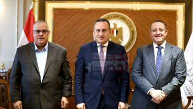 وزير التعليم العالي يبحث مع نقيب المهندسين إطلاق مسارات جديدة لدعم الابتكار وربط البحث العلمي باحتياجات الصناعة ومتطلبات سوق العمل 2 FB IMG 1782917908788
