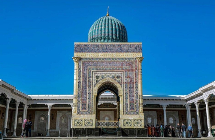 وزير الأوقاف يختتم زيارته إلى أوزبكستان بزيارة مرقد الإمام البخاري في سمرقند 1 IMG 20260710 212004