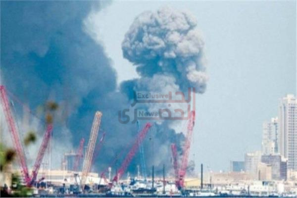 عاجل.. الوكالة الفرنسية: انفجارات «غامضة» قرب #مضيق_هرمز 1 الوكاله الفرنسيه