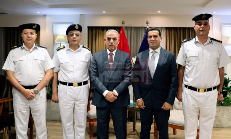 محافظ الإسماعيلية يهنئ مدير الأمن الجديد ويؤكد أهمية التكامل بين الأجهزة التنفيذية والأمنية 1 زو 1