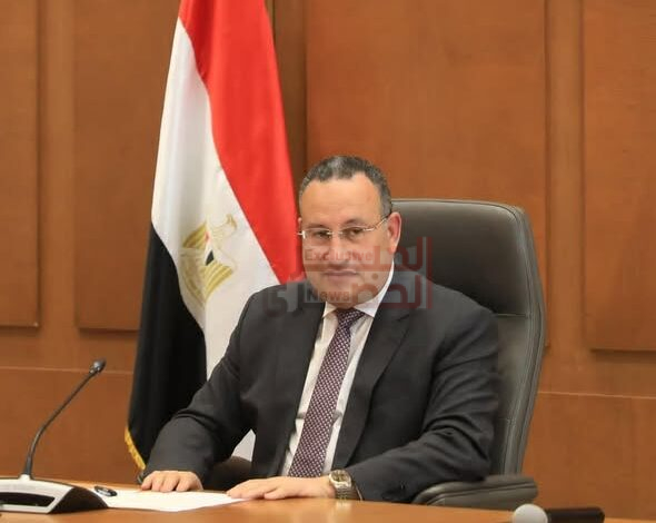 وزير التعليم العالي يعلن صدور قرارات جمهورية بتعيين قيادات جامعية جديدة 1 22