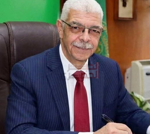 رئيس جامعة المنوفية يجدد تكليف الدكتور أسامة عبد الرؤوف عميدًا لكلية الذكاء الاصطناعي لمواصلة التطوير ودعم التحول الرقمي 1 4445