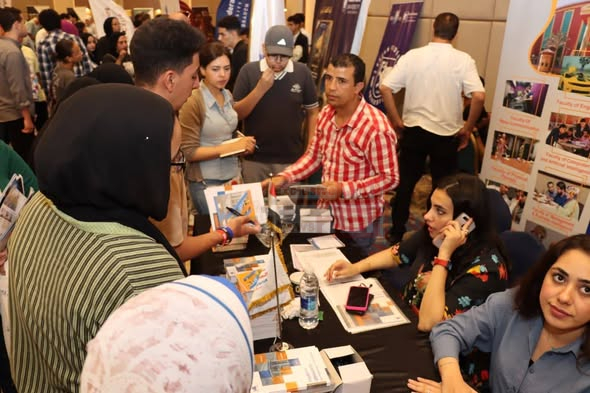 جامعة الإسكندرية تشارك بجناحين في معرض EDUGATE الدولي للتعريف ببرامجها الأكاديمية 1 78 1