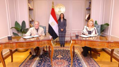 توقيع عقود تمويل لمشروعات متناهية الصغر بين صندوق دعم الصناعات الريفية والبيئية و 4 جمعيات أهلية بحضور وزيرة التضامن الاجتماعي 6 9 3
