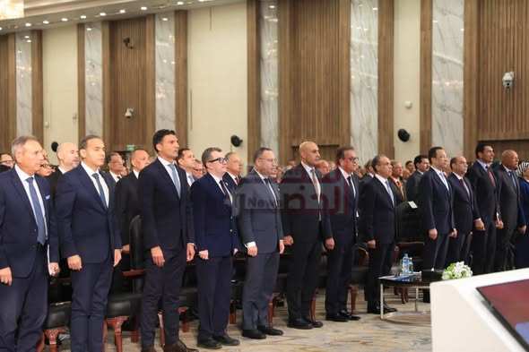 وزير التعليم العالي والقائم بعمل وزير الثقافة يشارك في الجلسة العامة من مؤتمر "المصريين بالخارج" في نسخته السابعة 1 99 1