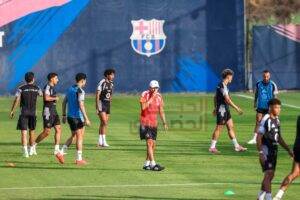 الأهلي أمام برشلونة.. اختبار عالمي وطموح جديد في بداية حقبة الحسين عموته 4 الأهلي وبرشلونة