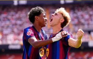 برشلونة يكتسح فالنسيا ويواصل الإنفراد بصدارة الدورى الإسبانى 2 برشلونة